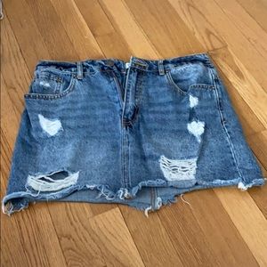forever 21 ripped jean skirt